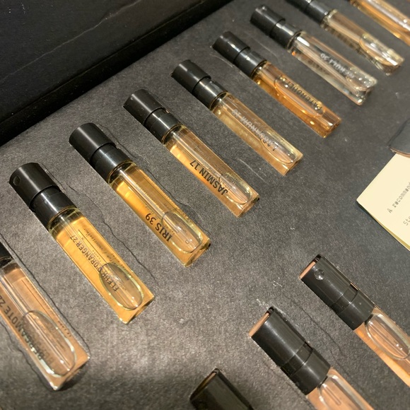 LE LABO Eau De Parfum Discovery Gift Set - Picture 8 of 10